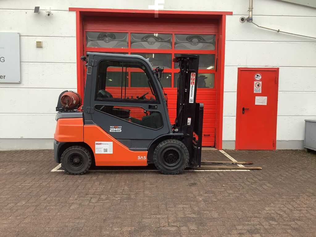 212_021233-1.jpg?v=1761539136