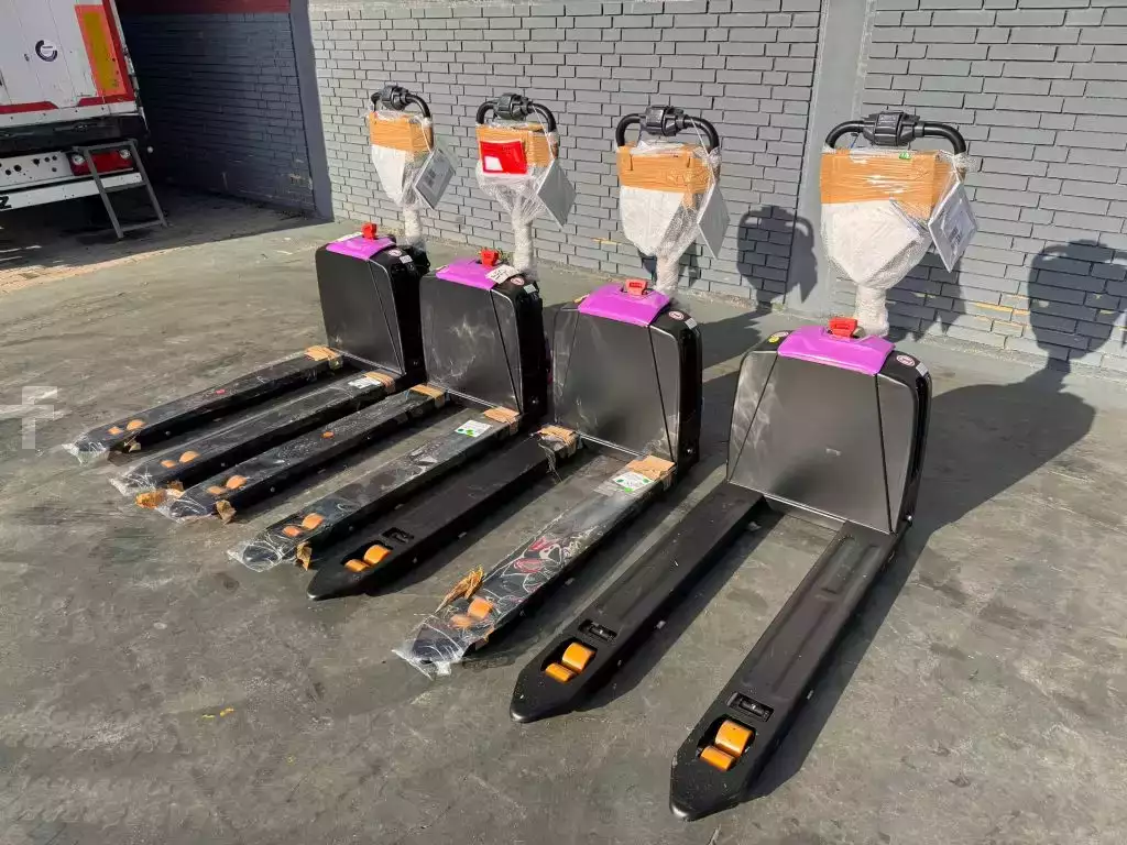 55667_AntonPTL15-1.jpg?v=1769805291