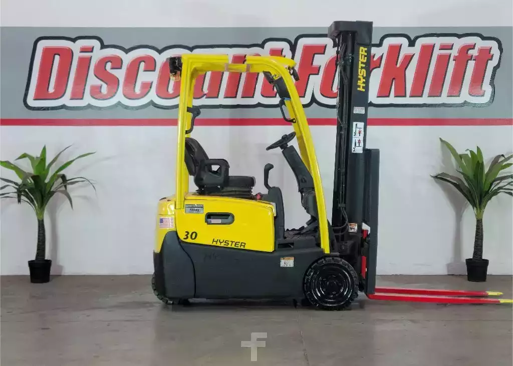 63435_7831-Abbey-1.jpg?v=1775726423