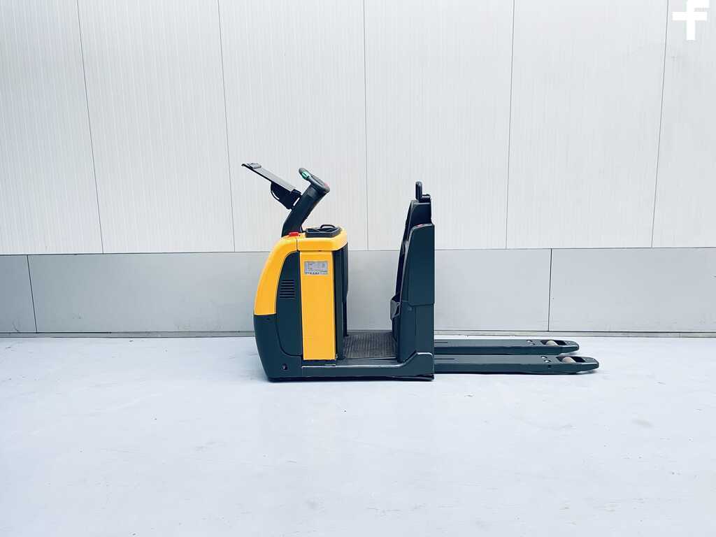 73386_4015-4.jpg?v=1761539136