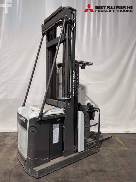 9996_f4dd2d3c-1.jpg?v=1761539136