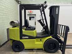 Propane Forklifts Clark CGP30