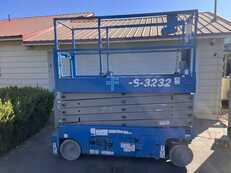 Scissor Lifts / Pallet Jacks Genie GS-3232