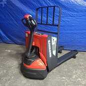 Electric Pallet Jacks Raymond 8210