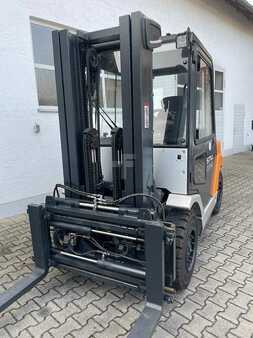 Still R70-40