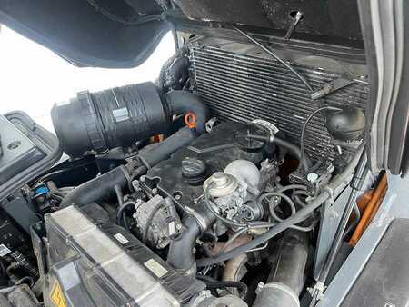 Still R70-40