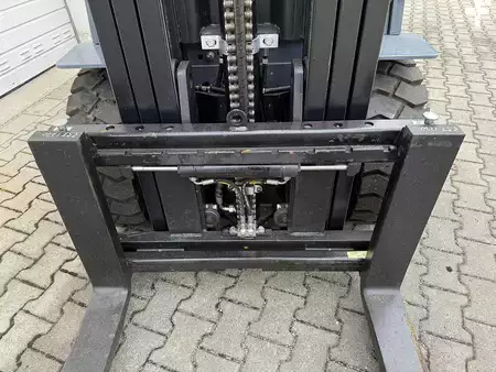 Carrelli elevatori diesel 2024  [div] FD35T (5)