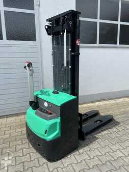 Stacker pedestre 2014  Mitsubishi SBP16N2 (1)