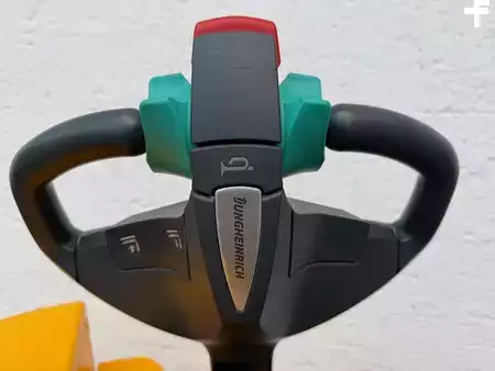 Elektromos emelőkocsik 2016  Jungheinrich EJE120 (4)