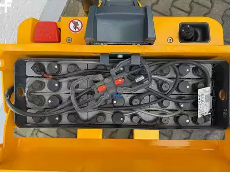 Elektromos emelőkocsik 2016  Jungheinrich EJE120 (6)