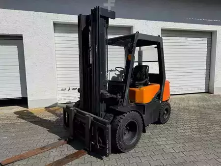Dieselový VZV 2010  Doosan D30G (1)