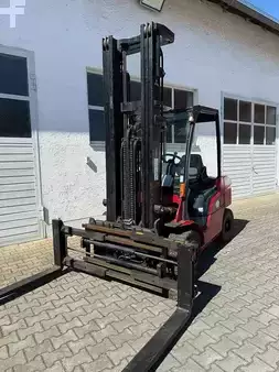 Dízel targoncák 2010  Mitsubishi FD30N (1)