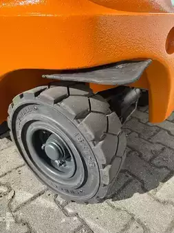 Carrelli elettrici 4 ruote 2016  Still RX60-30 (6)