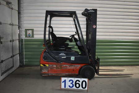 3-wiel elektrische heftrucks 2005  Linde E14-02 (1)