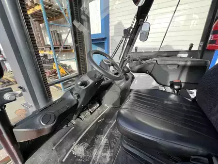 Gázüzemű targoncák 2015  Linde H80T-900 (4)