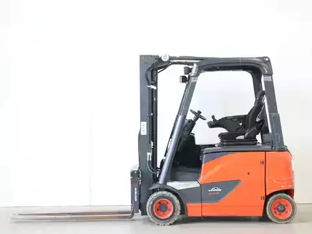 Elektro 4 Rad 2015  Linde E20PH/386-02 EVO (1)