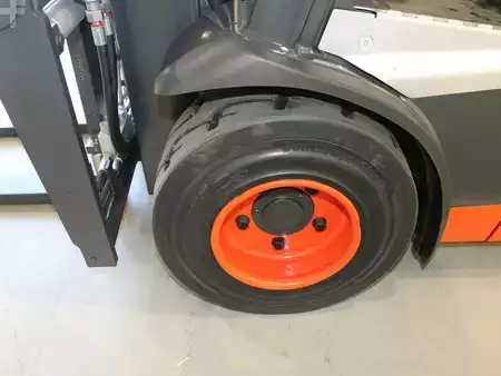 Electric - 3 wheels 2016  Linde E18L/386-02 EVO (4)