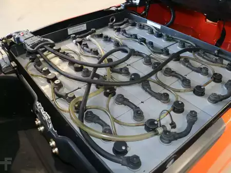 Electric - 3 wheels 2016  Linde E18L/386-02 EVO (8)