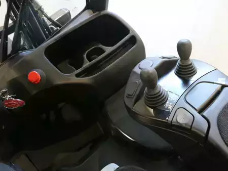 Electric - 3 wheels 2016  Linde E18L/386-02 EVO (9)