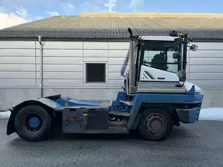 Terminál traktor 2017  Terberg RT223 4x4 (4)