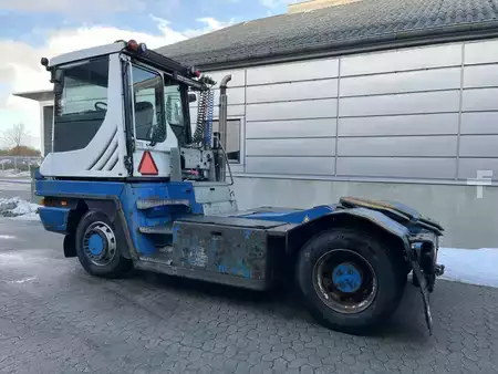 Terminál traktor 2017  Terberg RT223 4x4 (6)