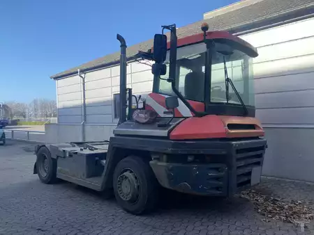 Terminál traktor 2011  Terberg RT223 4x4 (6)