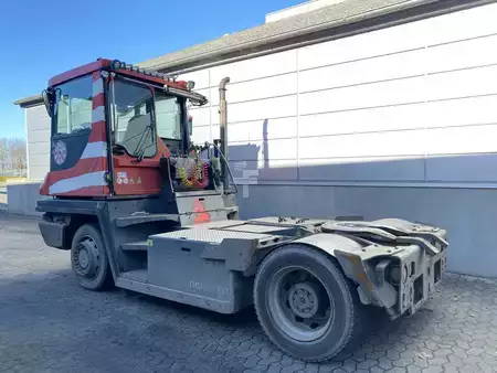 Terminal tractor 2011  Terberg RT223 (3)