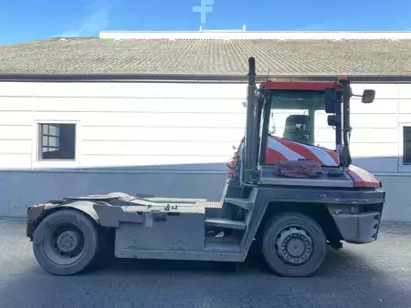 Terminal tractor 2011  Terberg RT223 (4)
