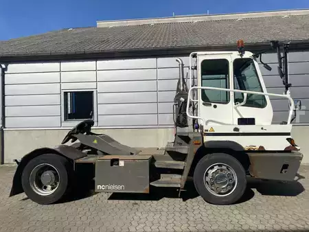 Trattori per terminali 2017  Terberg YT222 4x2 (4)