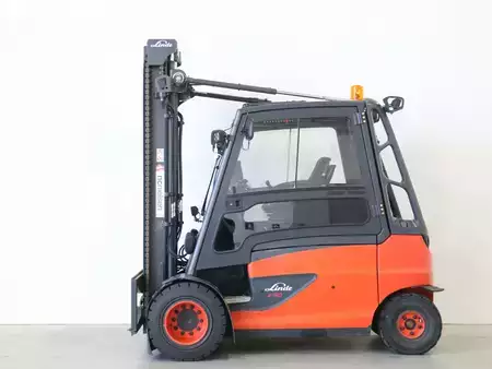 Chariots électriques à 4 roues 2017  Linde E50HL/388 (1)