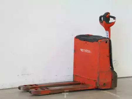 Elektromos emelőkocsik 2017  Linde T16/1152 (2)