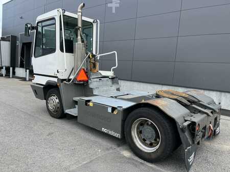 Terminal tractor 2018  Terberg YT222 4x2 (3)