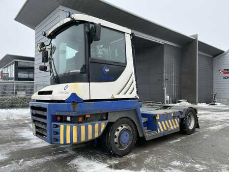 Terminálový traktor 2018  Terberg RT223 4x4 (2)