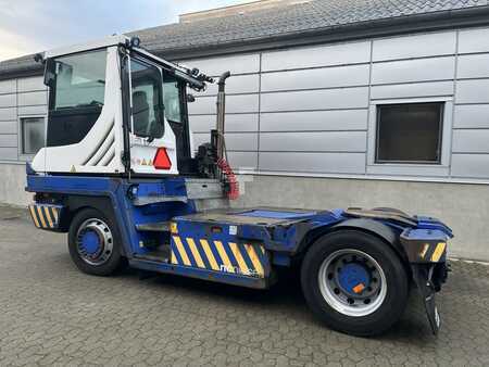 Terminálový traktor - Terberg RT223 (6)