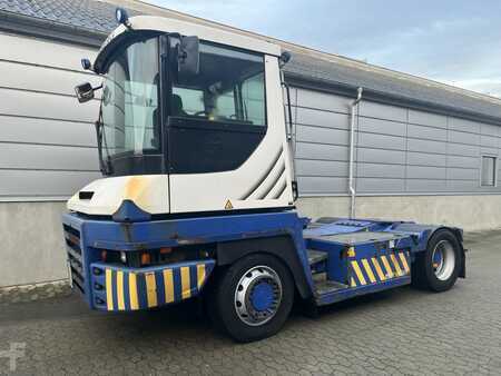 Terminálový traktor - Terberg RT223 4x4 (2)