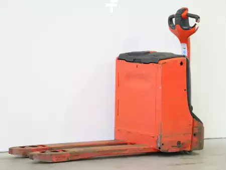 Porta-paletes elétrico 2018  Linde T16/1152 (2)