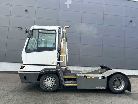 Terminal tractors 2020  Terberg YT222 4x2 (1)