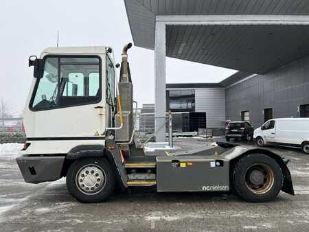 Terminaltraktor 2020  Terberg YT222 4x2 (1)