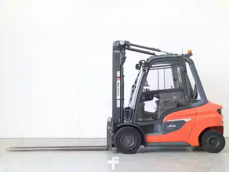 Chariots élévateurs diesel 2020  Linde H35D/1202-01 (1)