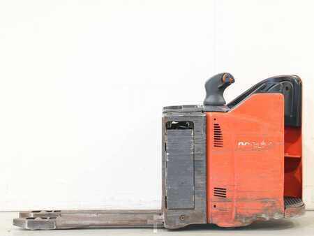 Nízkozdvižný vozík 2020  Linde T20SP/131-08 (1)