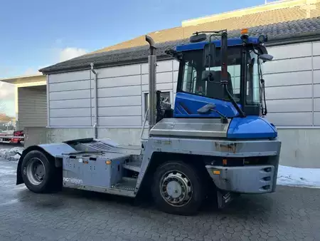 Terminál traktor 2018  Terberg RT223 4x4 (5)