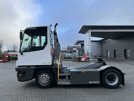 Terminaltraktor 2022  Terberg YT223 4x2 (1)