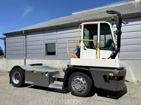 Tracteurs à bagages 2023  Terberg YT223 4x2 (5)