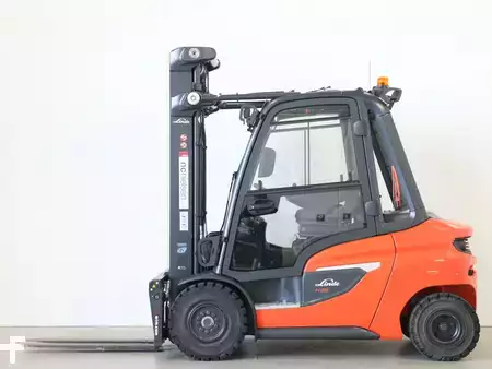 Carrelli elevatori diesel 2022  Linde H35D/1202-01 (1)