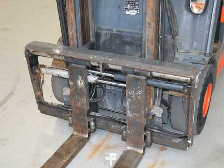 Elektro čtyřkolový VZV 2013  Linde E20/600H/387 (9)