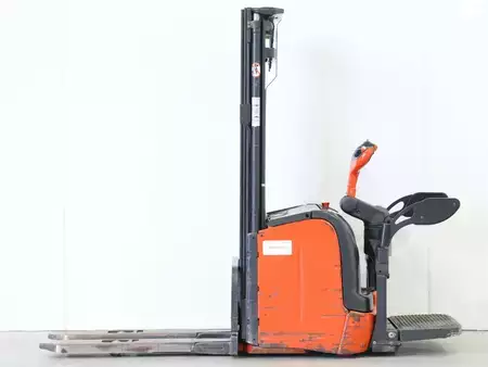 Apilador eléctrico 2005  Linde L14AP/372 (1)