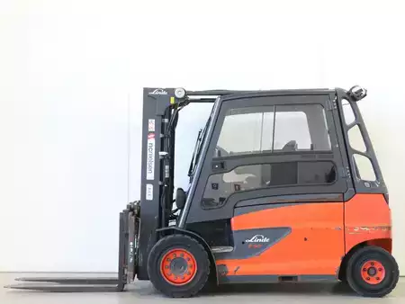 Eléctrica de 4 ruedas 2017  Linde E50L/388 (1)