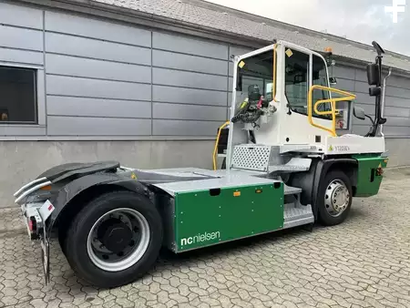 Terminál traktor 2025  Terberg YT203-EV 4x2 (3)