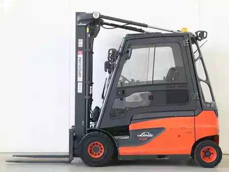 Elektro 4 Rad 2016  Linde E25L/387 (1)