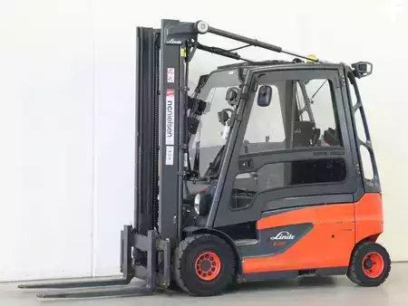 Elektro 4 Rad 2016  Linde E25L/387 (2)
